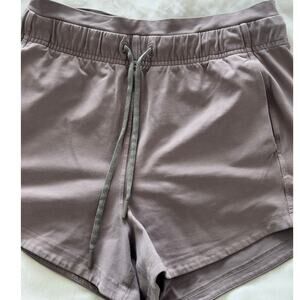 Lululemon Inner Glow‎ HR Short 3” Lilac Ether Size 4